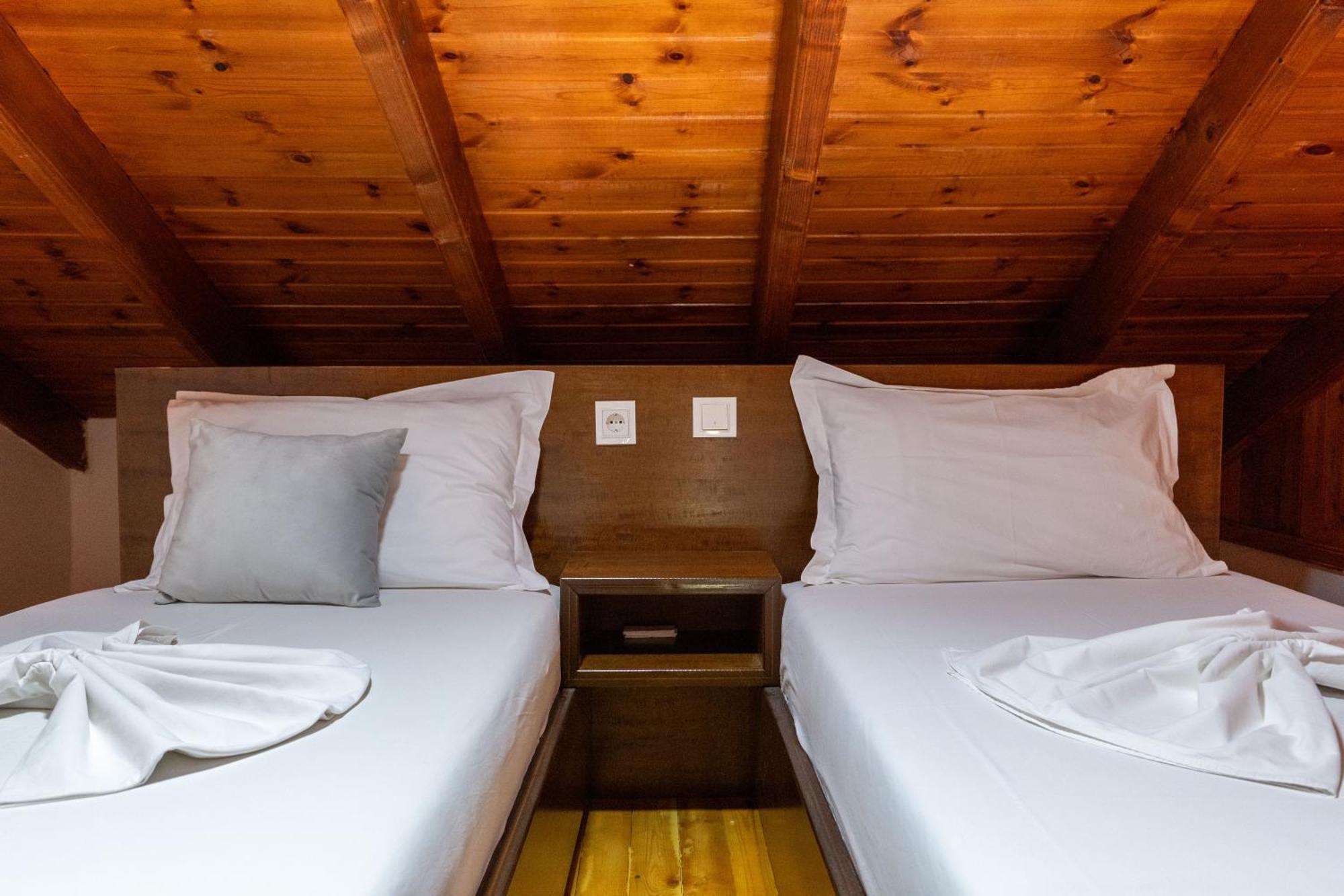 Apart Hotel Alex Himara Zewnętrze zdjęcie