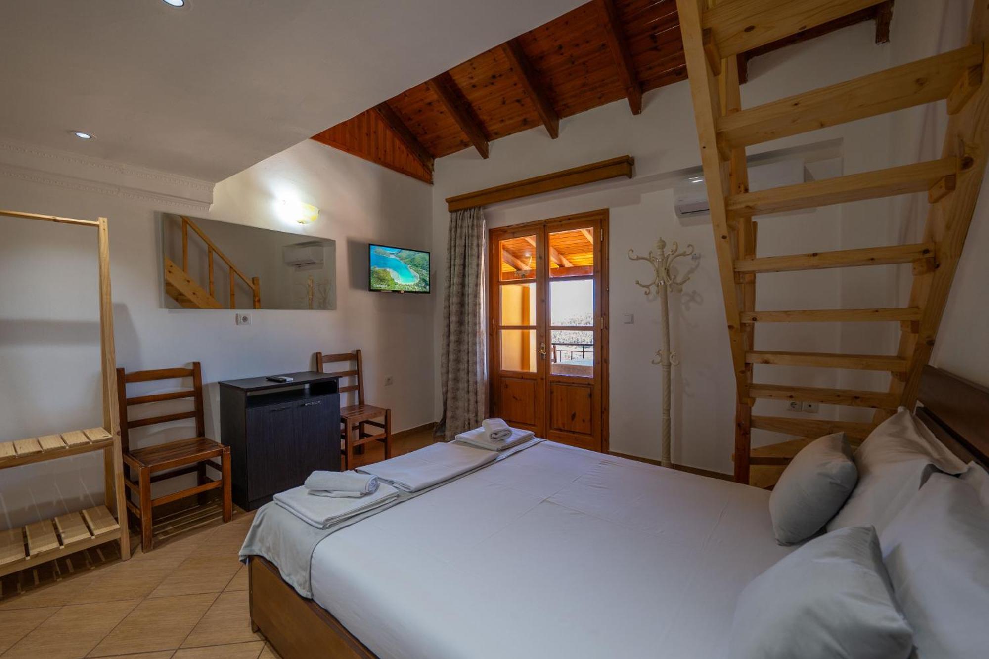 Apart Hotel Alex Himara Zewnętrze zdjęcie