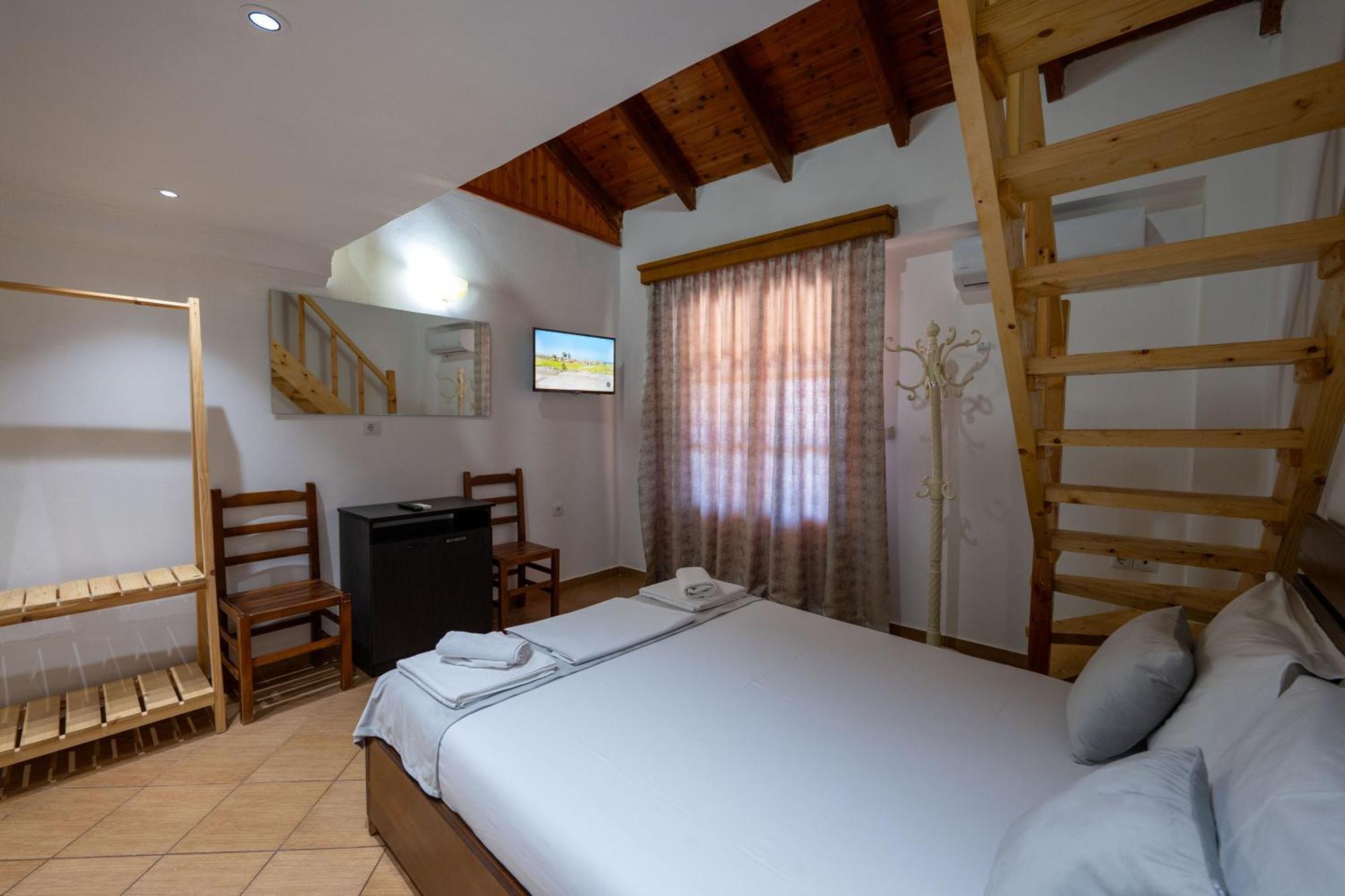 Apart Hotel Alex Himara Zewnętrze zdjęcie